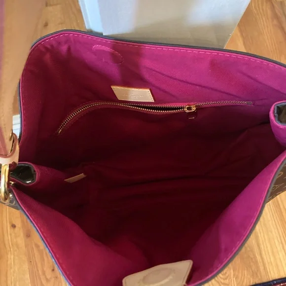 Louis Vuitton Graceful PM Brand New without Tags - Picture 13 of 16